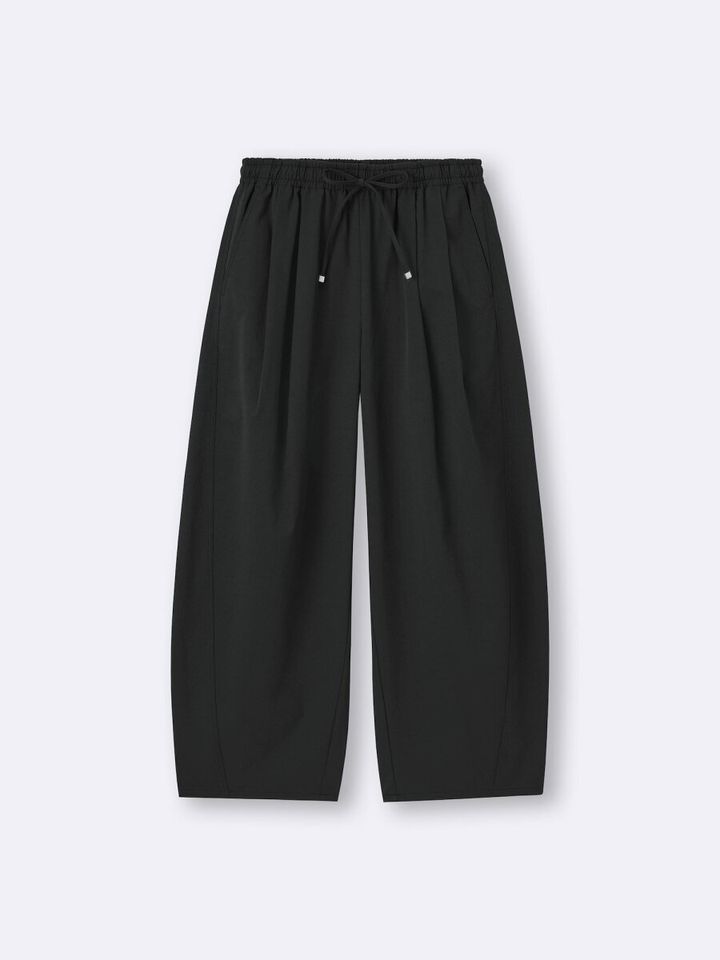 2026gu春夏大人女性おすすめ黒バレルアンクルパンツ