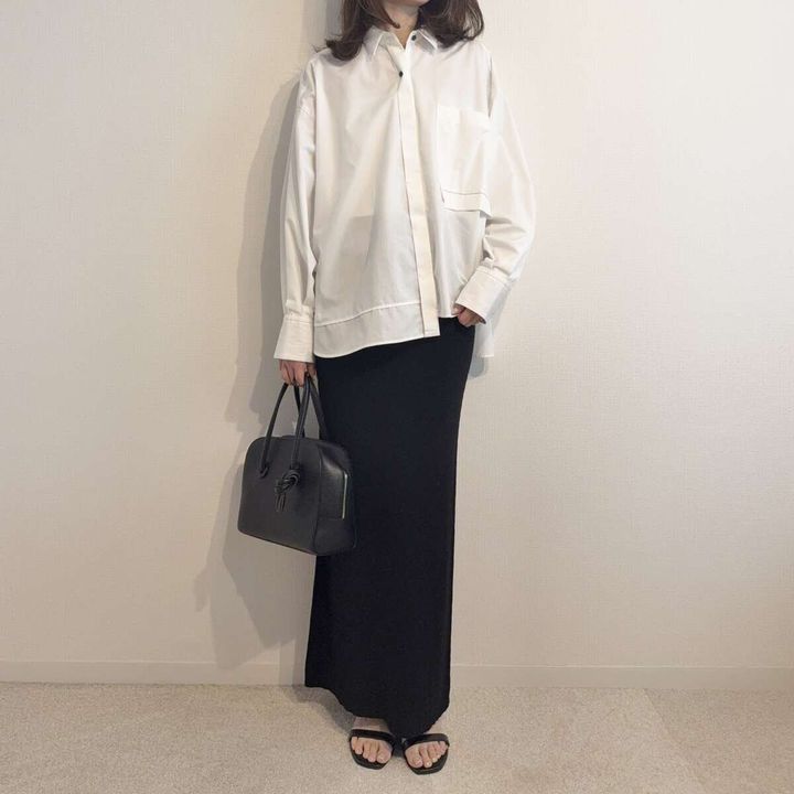 カレンソロジー コットンリブタイトスカート コーデ 白シャツ