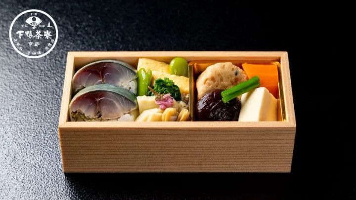 京都ポルタ店で販売される鯖寿司の口福小箱のイメージ