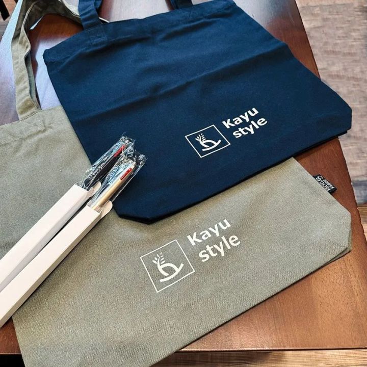 グランドオープン記念のKayu styleオリジナルトートバッグとボールペン