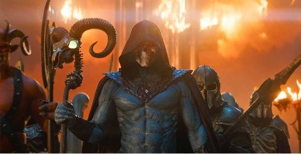 【写真を見る】圧倒的な存在感を放つジャレッド・レトが演じるスケルター