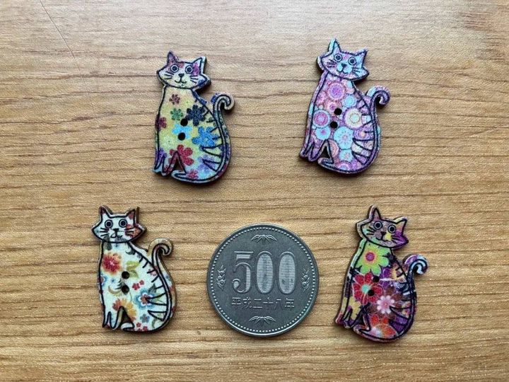 Seria(セリア)：ウッドボタン キャット