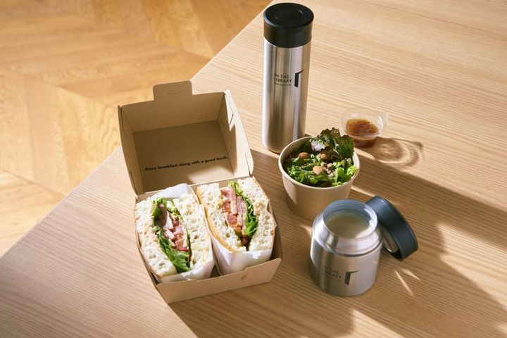 「BLTサンド」1650円／©︎IN THE LIBRARY hotel and books TOKOROZAWA