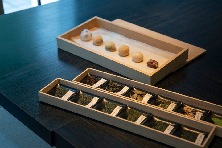 東京駅そばの隠れ家で贅沢体験♪ 大人のためのティーサロン「HIGASHIYA man 丸の内」で都会の鼓動を忘れる静寂のひととき