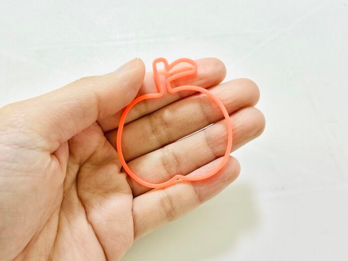 【セリア】可愛すぎて即買い！フルーツ型の〈伸び～るゴム〉がそろそろ必要になってくる季節です♪