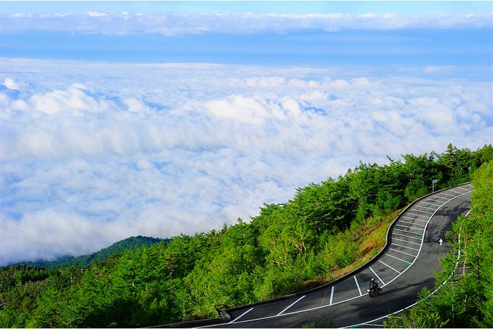 あの絶景ロードがついに走れる！冬季閉鎖が解除された絶景道５選｜GWのツーリングはここできまり！