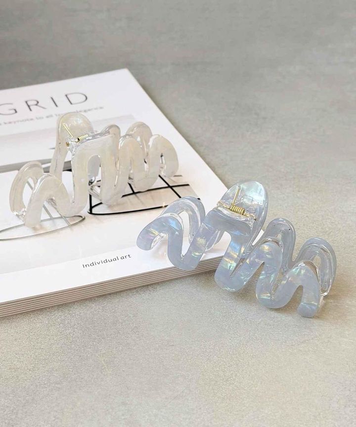 画像1: 出典：3COINS