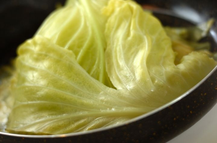 鶏胸肉の酒蒸し フライパンで簡単 しっとり柔らか by金丸 利恵さんの作り方2