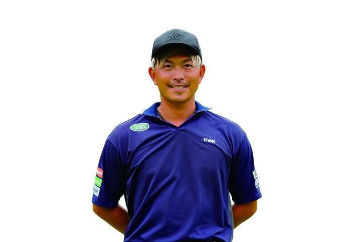 どっちが正解？アイアンでしっかり飛ばすコツは「手首の角度」