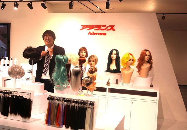 アデランスの商品研究開発部サブマネージャー・佐藤駿祐さん