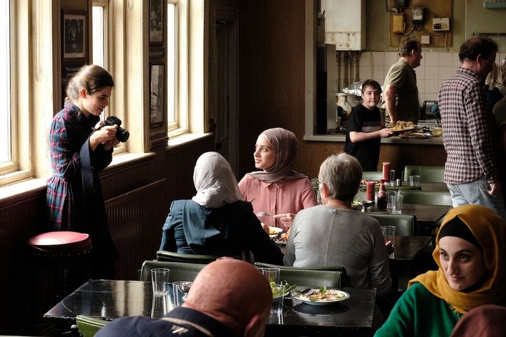 排斥か友情か——“知らない奴ら”との関わりを巨匠が問いかける