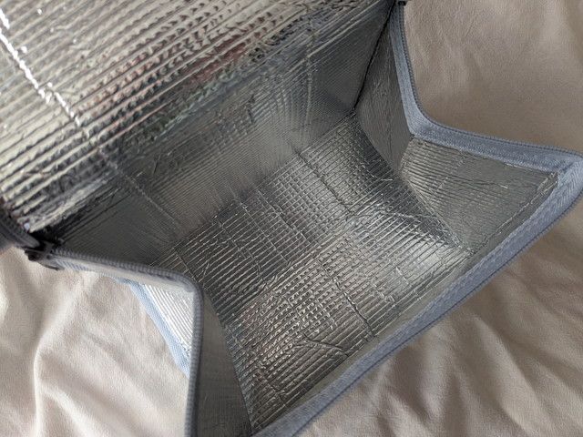 Coleman アルミバッグ 内側