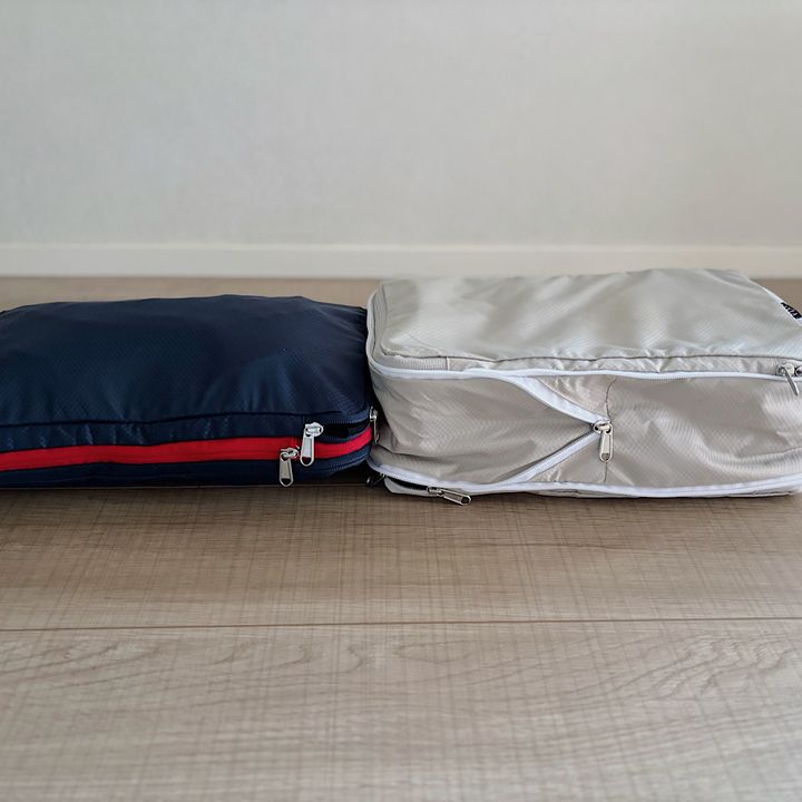 『LIXIA』の圧縮トラベルポーチが超優秀！大量の洋服もすっきり収納可能！6泊分の洋服も入ります。