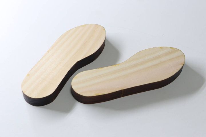 セリア 靴用ひのき防臭プレート