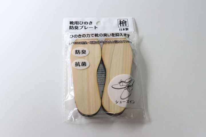 セリア 靴用ひのき防臭プレート パッケージ