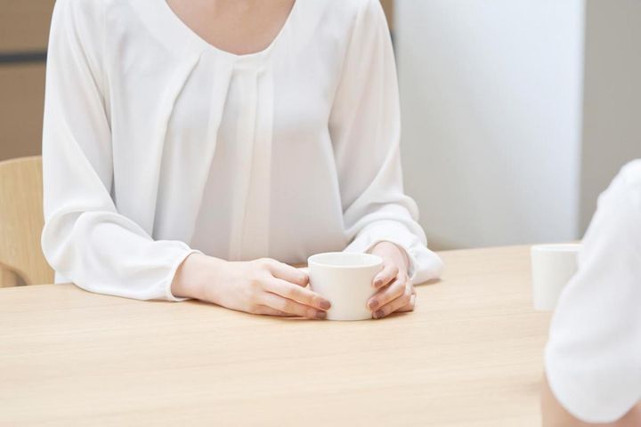 初対面で緊張したときの会話はどう始める？自律神経の名医・小林弘幸先生の「話し方・伝え方」3つのコツ