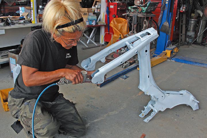 パーツがないなら削ればいい。2年限定の稀少車「ポートカブ」を流用術で再生