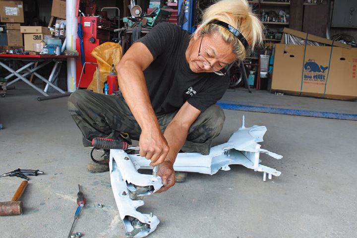 パーツがないなら削ればいい。2年限定の稀少車「ポートカブ」を流用術で再生