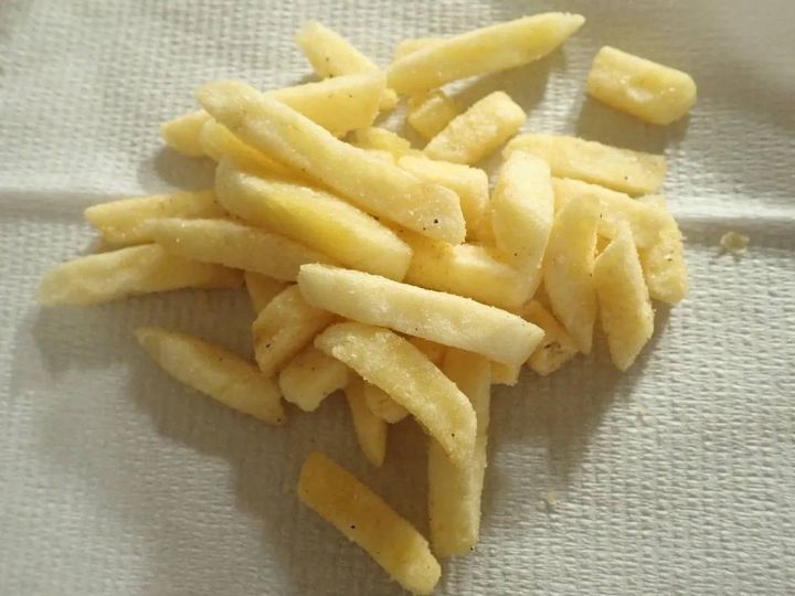 DAISO(ダイソー)：味源 黒毛和牛ポテトスティックトリュフ香るステーキ風味