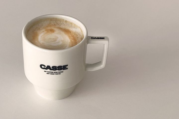 「カフェラテ Hot」715円