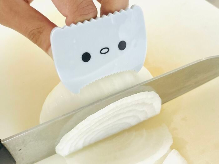 かわいいお顔→指に装着！「ん、一体どう使う？」セリアでうっかりを防いでくれるスグレモノの正体は♪