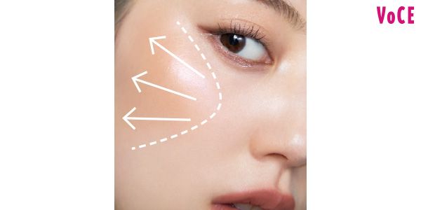 余白を埋めるように、顔の外側広めに