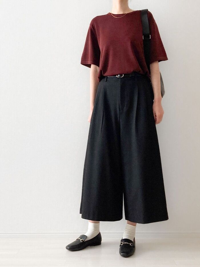 【ユニクロ：シー】40代・50代の「Tシャツ」コーデに大抜擢！1枚あると重宝しますよ♪