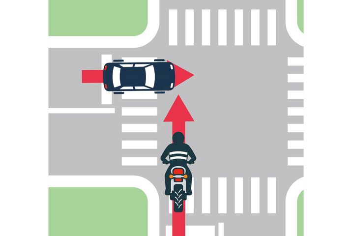 交差点は戦場？！｜1秒の油断が死を招く、交差点のシチュエーション７選