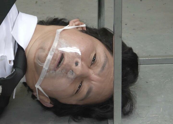 【写真・画像】「木っ端微塵やった」「こわ」渡部建、生死をかけた爆破からの大脱出に戦慄 1枚目