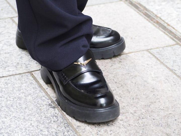 スタッカートのローファー