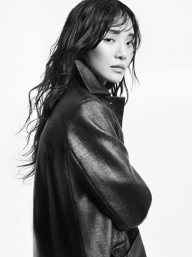 3階「COS」(メンズ・レディスファッション)