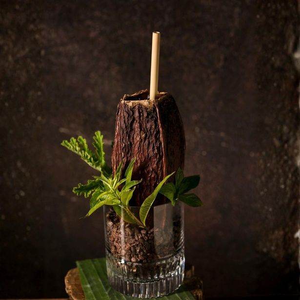 地下1階「memento mori」(バー・スイーツ)