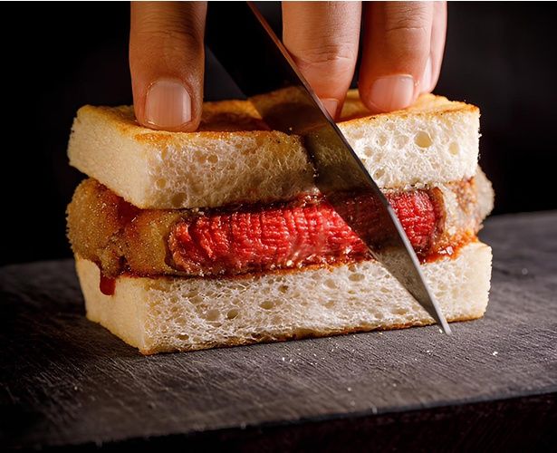 4階「YORONIKU NAGOYA」(WAGYU 焼肉)