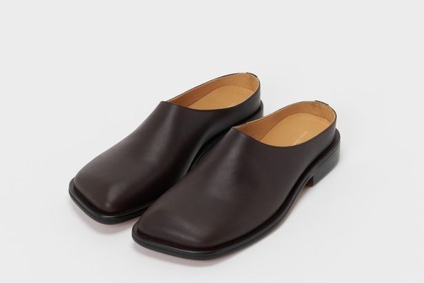 1階「スキマ」(シューズ・革小物)