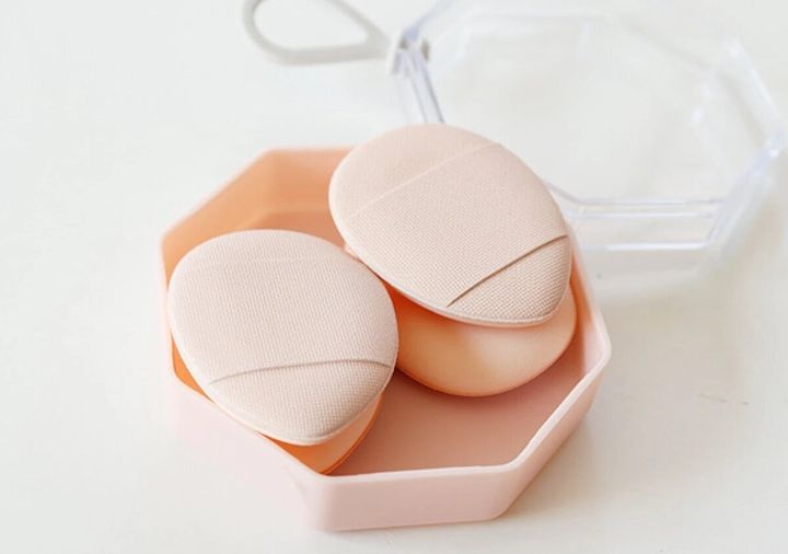 ダイソーのメイクアップパフ ミニサイズ