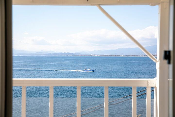 潮風と甘い香りに誘われる♪江の島の歴史を受け継ぐカフェ「江の島パンケーキ」