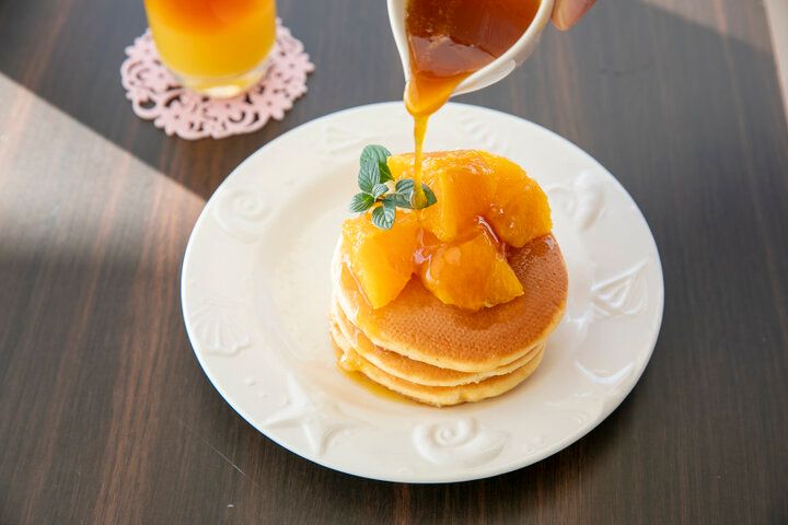 潮風と甘い香りに誘われる♪江の島の歴史を受け継ぐカフェ「江の島パンケーキ」