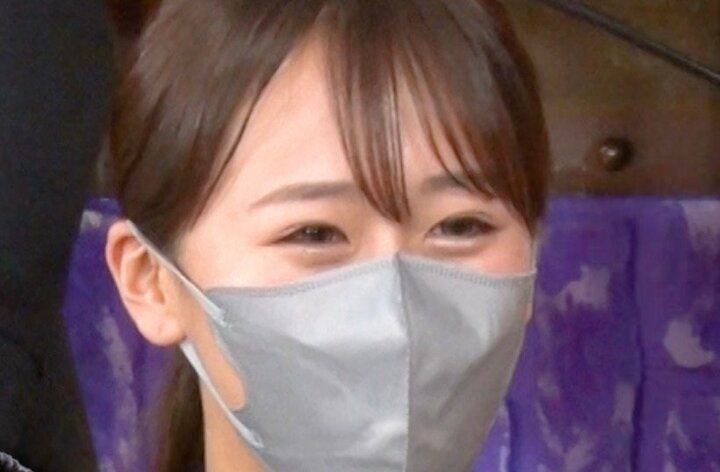 【写真・画像】綾瀬はるか似の22歳会社員、就活中の衝撃の実体験を告白「ブースを出してる企業の男性から…」 1枚目