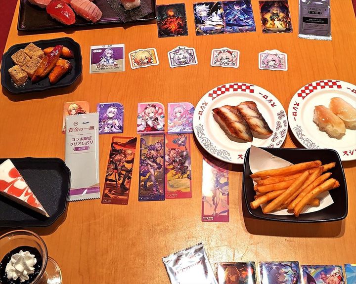 スシローと「崩壊：スターレイル」とのコラボメニューやグッズなど