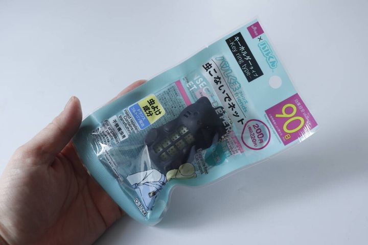 ダイソーのDバルくん虫こないでネット（おでかけ、ねこ型）のパッケージ