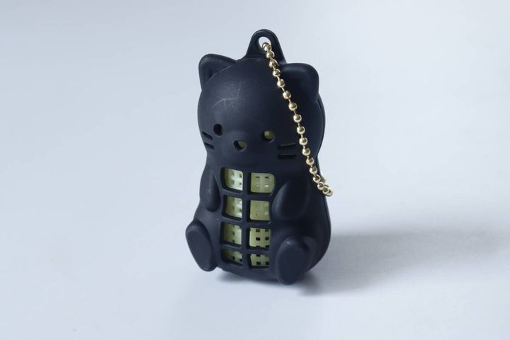 ダイソーのDバルくん虫こないでネット（おでかけ、ねこ型）のビジュアル