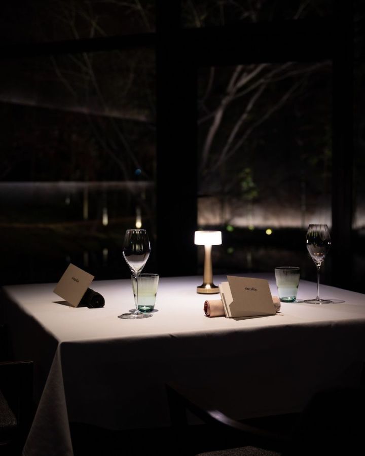 「ギャリア・二条城 京都」ディナーテーブル