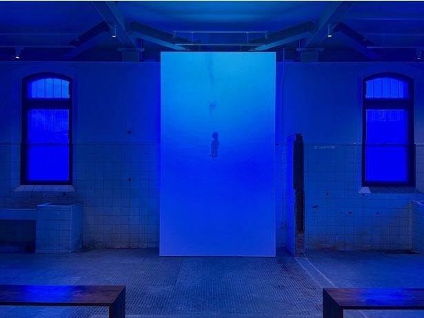 キュンチョメ作「海の中に祈りを溶かす」※写真は一部