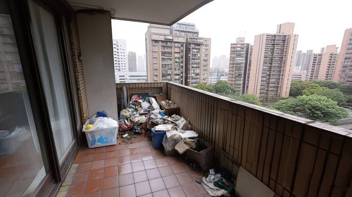 西 家庭運 下がる ゴミ 不用品