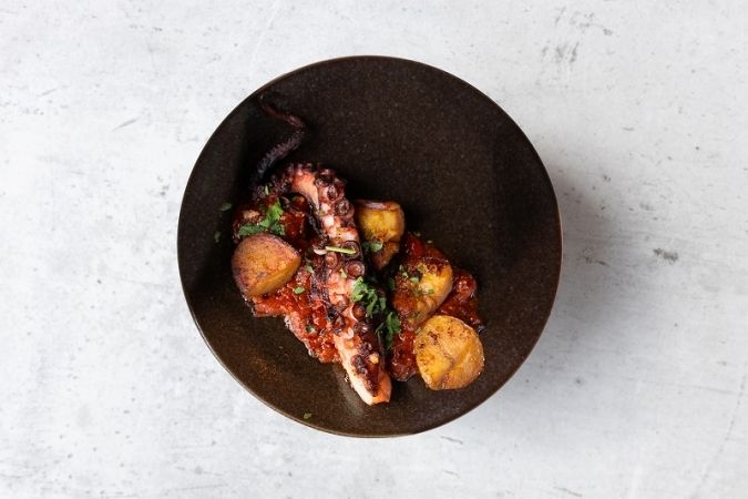 THE CRAFT Bar and Grill 真蛸のガリシア風