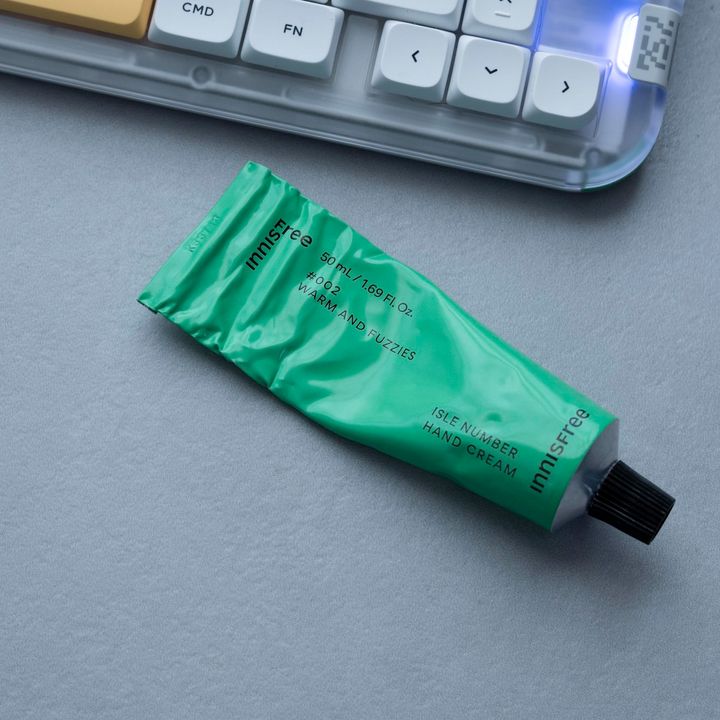 〈イニスフリー〉のハンドクリーム