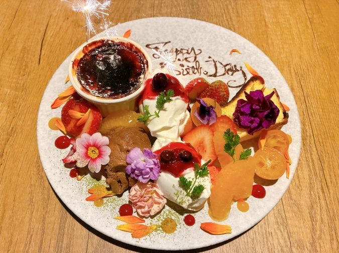 ビストロレグナ 記念日プレート