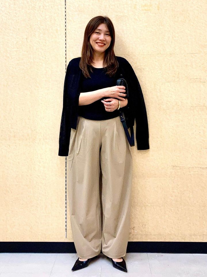 ゆったりめのシルエットが今っぽい 出典：StyleHint