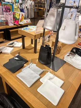 【奈良県奈良市】奈良蔦屋書店で、日本発シューズブランド「SWAAN4RLBERG」のPOP UP SHOP開催！