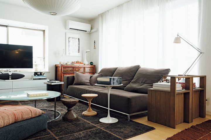 〈DAMDAM〉創業者のフィリップ・テリアン 自宅 リビング